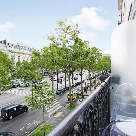 Junior Avec Balcon Et Vue Sur Arc De Triomphe Nocleg ze śniadaniem Paryż