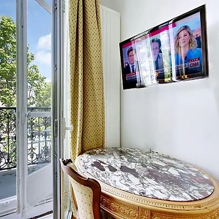 Junior Avec Balcon Et Vue Sur Arc De Triomphe Bed & Breakfast