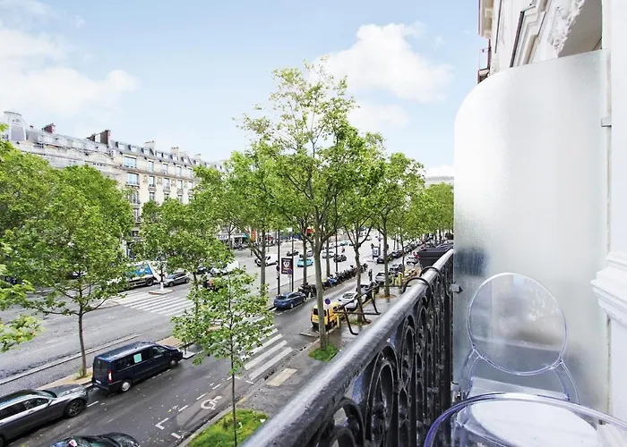 Junior Avec Balcon Et Vue Sur Arc De Triomphe Bed & Breakfast Parigi